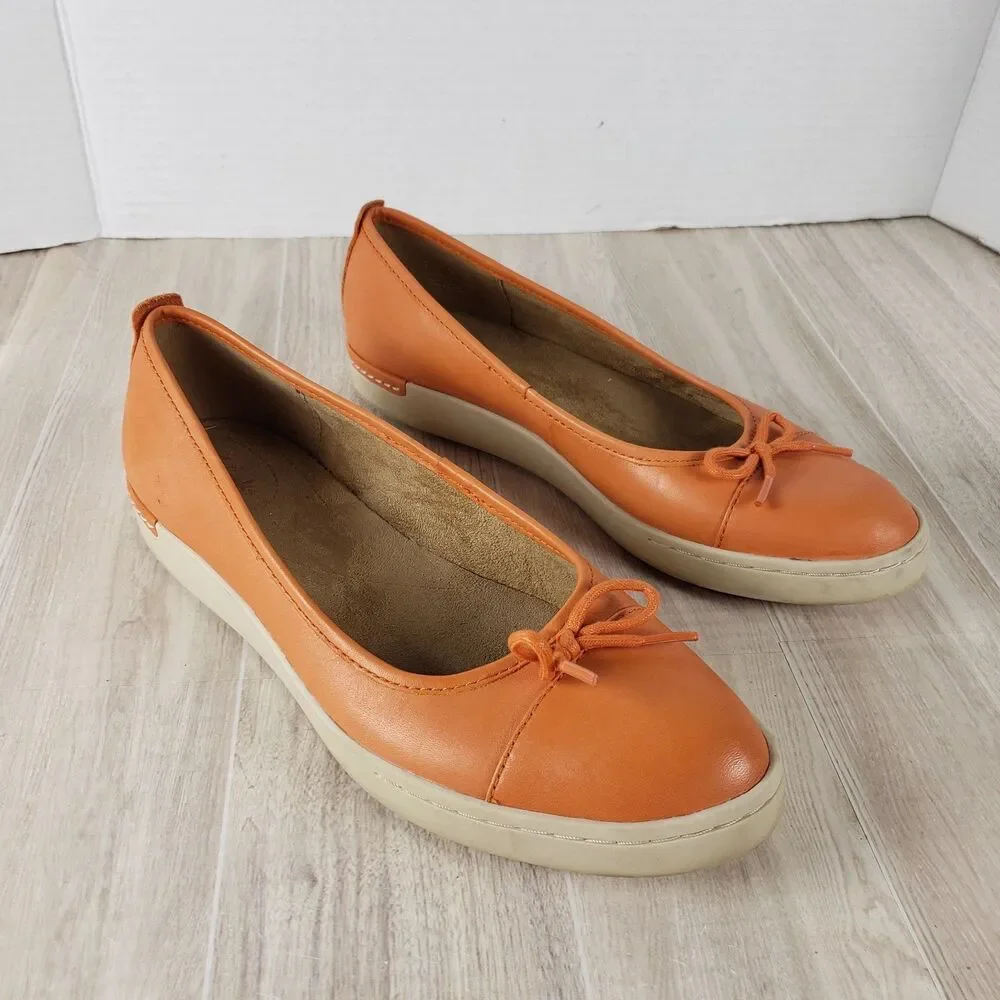 Clarks Women Orang Leather Cordella Alto Bow Slip on Flats Casual Size US 8